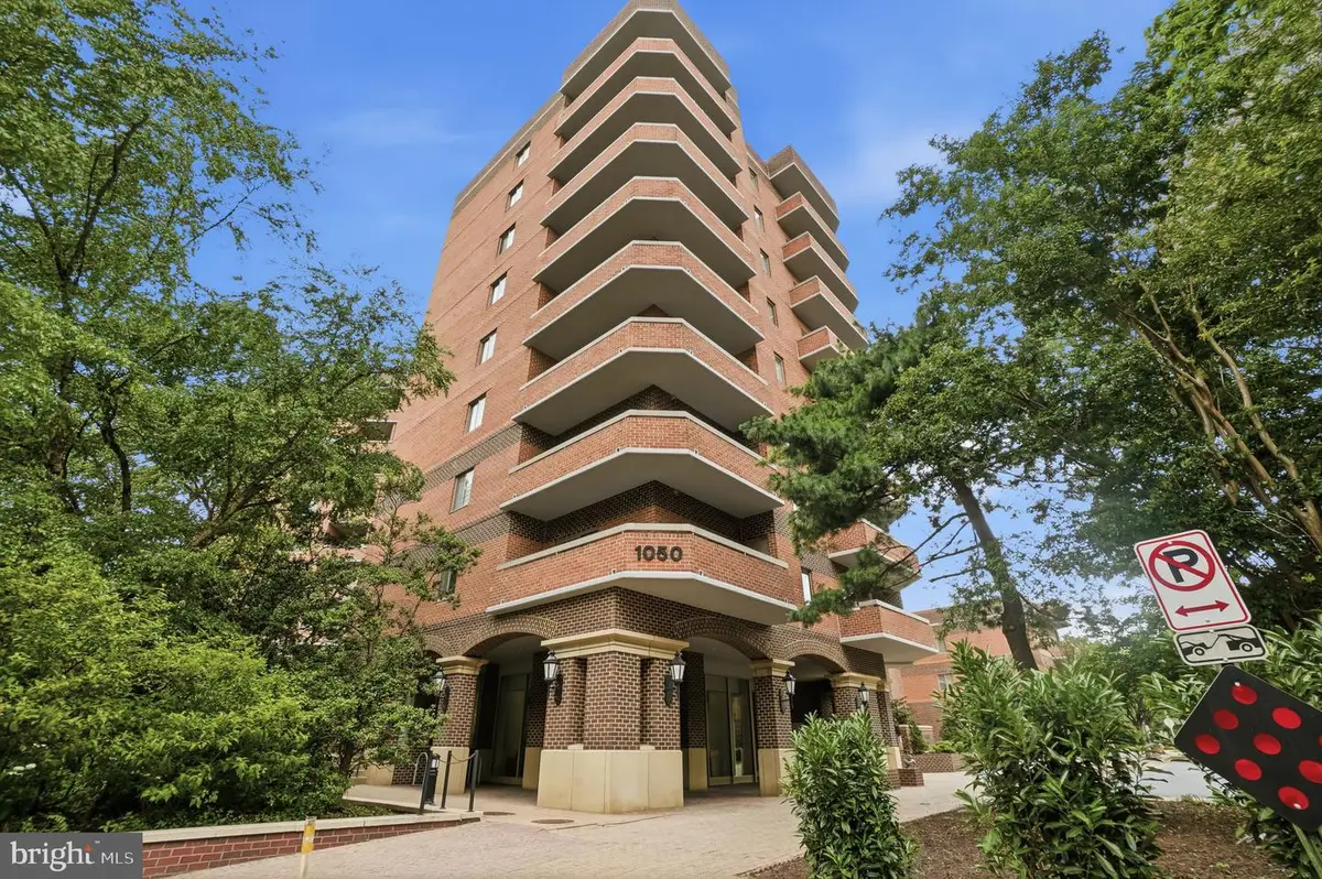 1050 N Stuart St #122, Arlington, VA 22201 - #1
