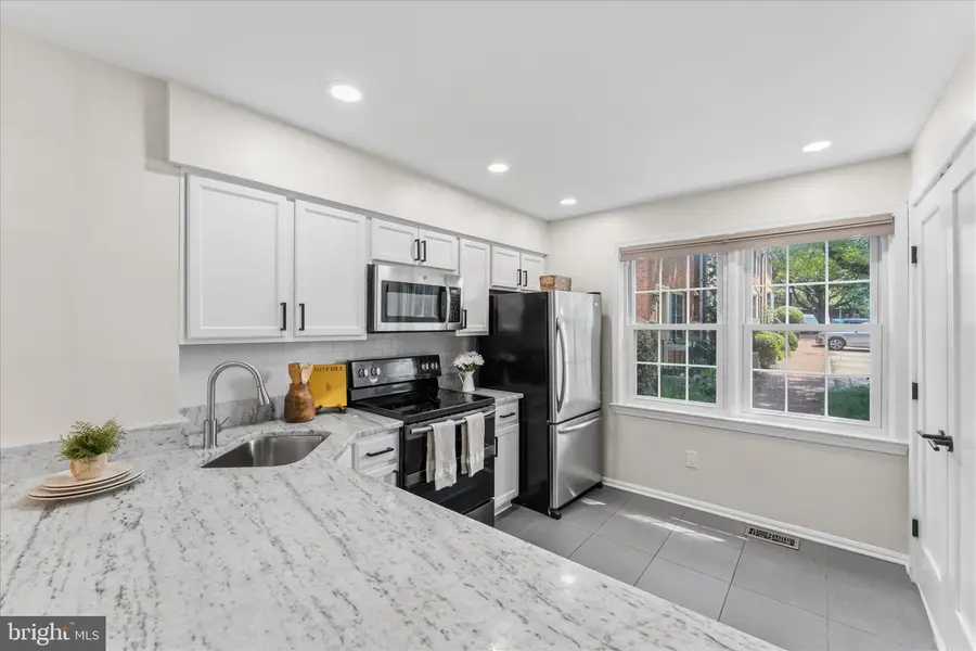 832 N Frederick St, Arlington, VA 22205 - #3