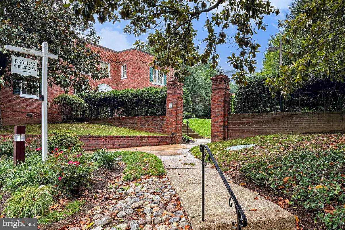 1752 N Rhodes St #325, Arlington, VA 22201 - #1