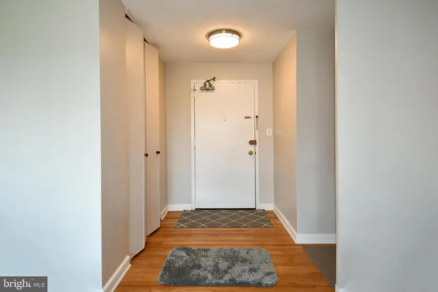 1200 S Arlington Ridge Rd #704, Arlington, VA 22202 - #2