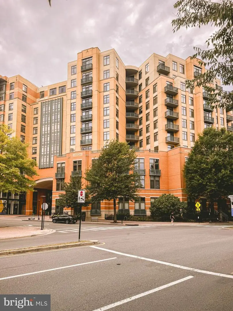 2720 S Arlington Mill Dr #509, Arlington, VA 22206 - #1