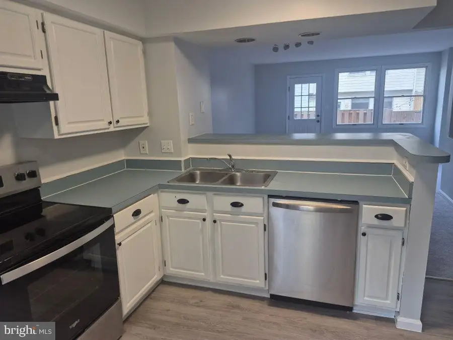 5035 9th St S, Arlington, VA 22204 - #2