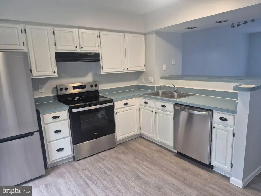5035 9th St S, Arlington, VA 22204 - #3
