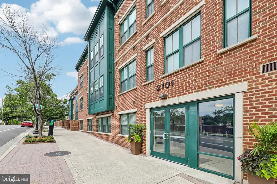2101 N Monroe St #215, Arlington, VA 22207 - #3