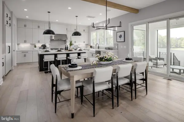 6189 8th Place N, ARLINGTON, VA 22205