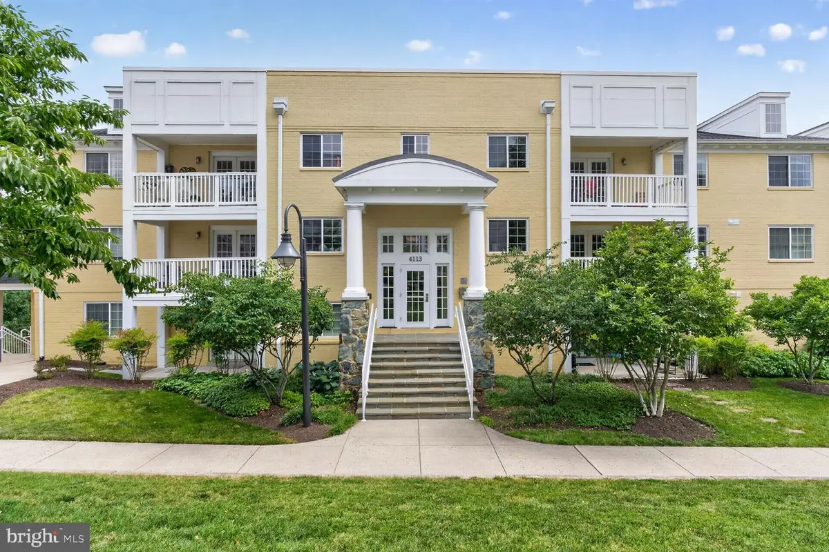 4113 S Four Mile Run Dr #102, Arlington, VA 22204 - #1