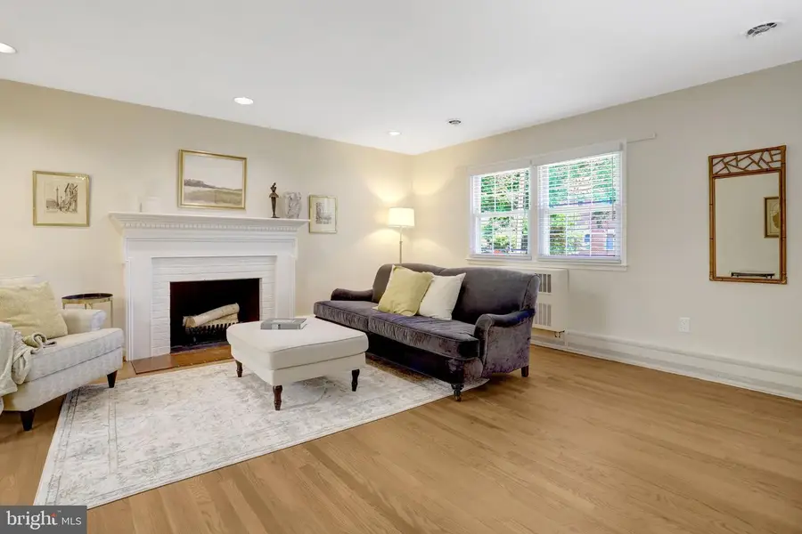 914 S Taylor St, Arlington, VA 22204 - #2