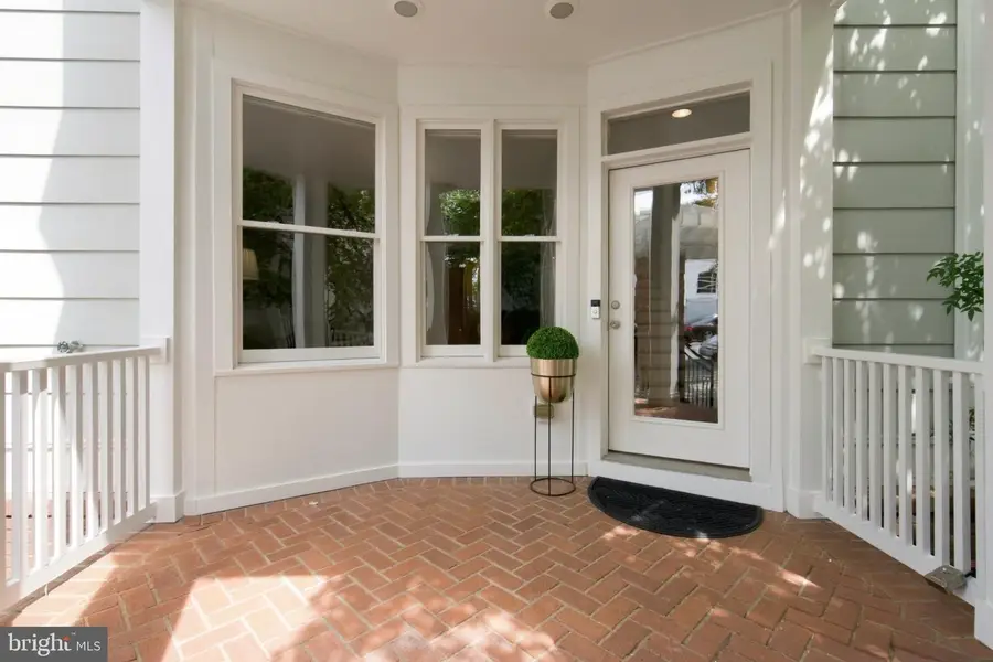 2074 N Oakland St, Arlington, VA 22207 - #3