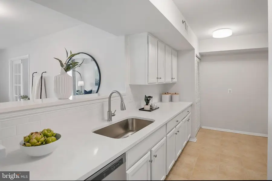 1001 N Vermont St #1010, Arlington, VA 22201 - #3