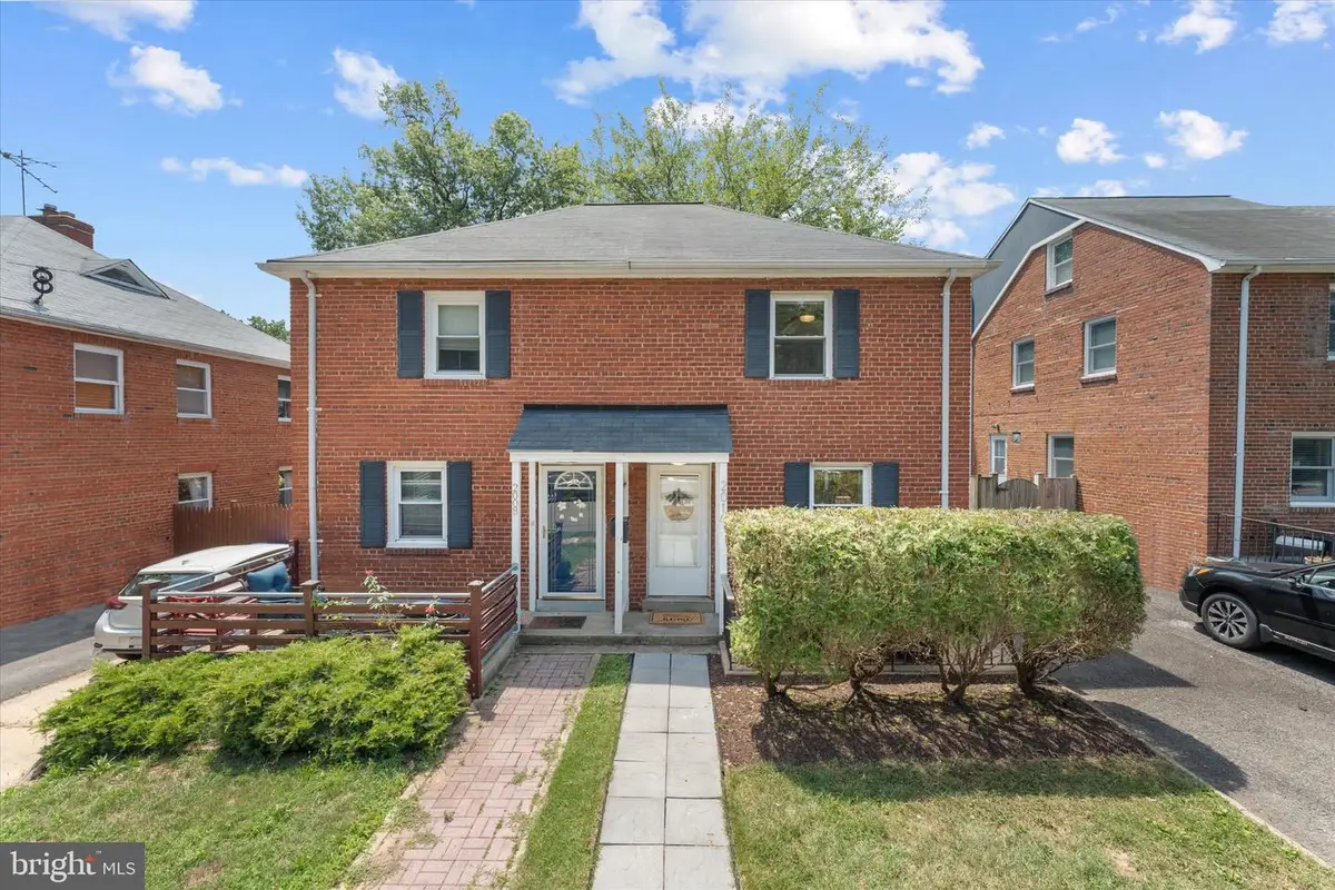 2010 21st St N, Arlington, VA 22201 - #1
