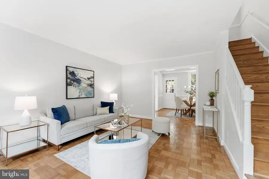 1401 S Edgewood St #498, Arlington, VA 22204 - #3
