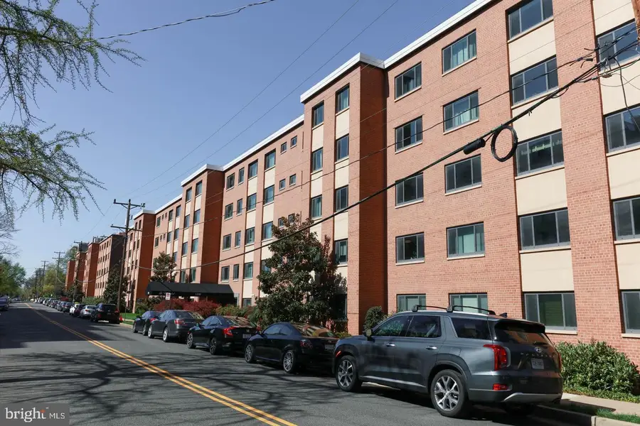 1200 S Arlington Ridge Rd #610, Arlington, VA 22202 - #2