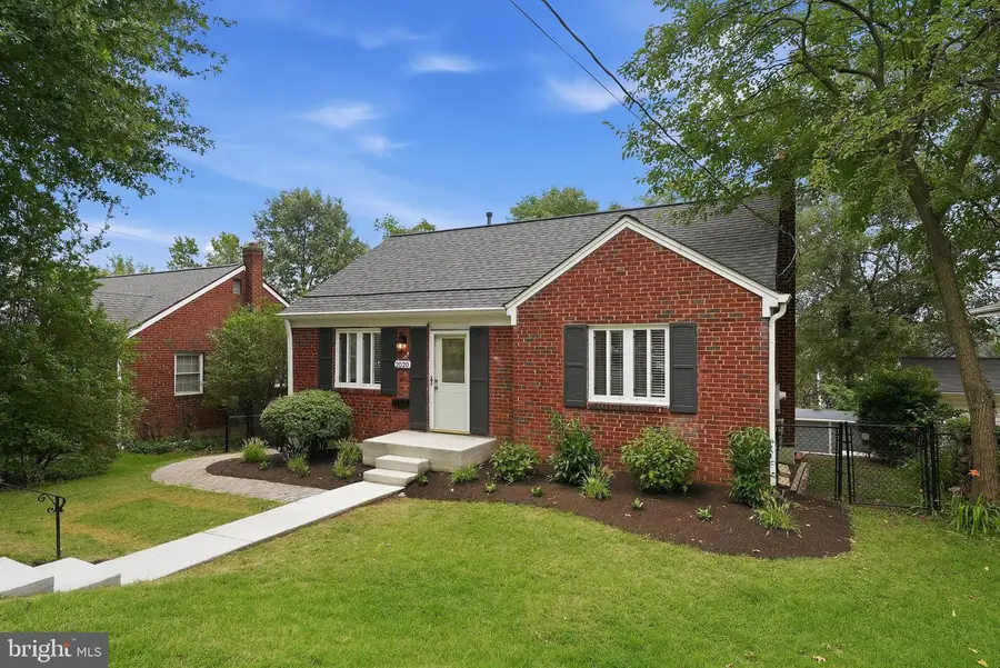 2020 S Quincy St, Arlington, VA 22204 - #2