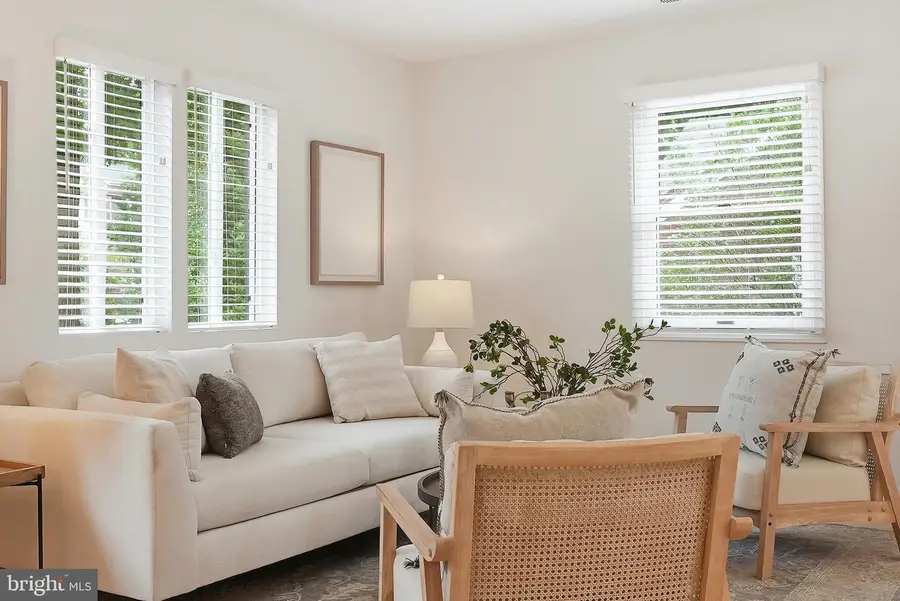 2020 S Quincy St, Arlington, VA 22204 - #3