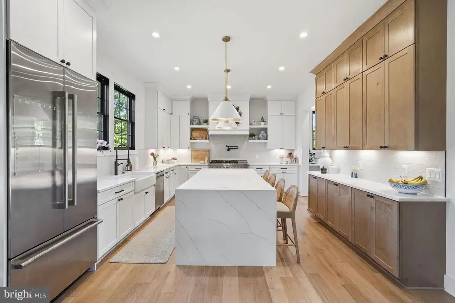 6026 Little Falls Rd, Arlington, VA 22207 - #2