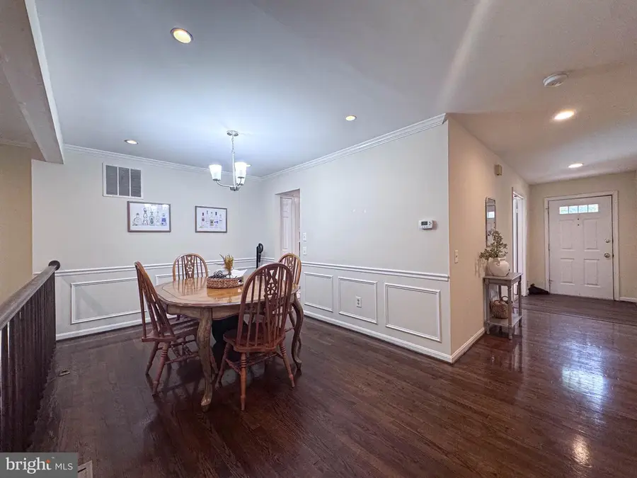 442 N Park Dr N, Arlington, VA 22203 - #3