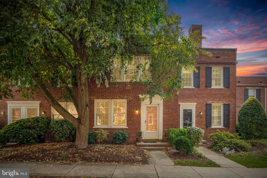 2600 16th St S #687, Arlington, VA 22204 - #2