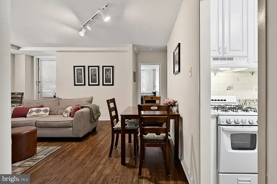 1121 Arlington Blvd #206, Arlington, VA 22209 - #3