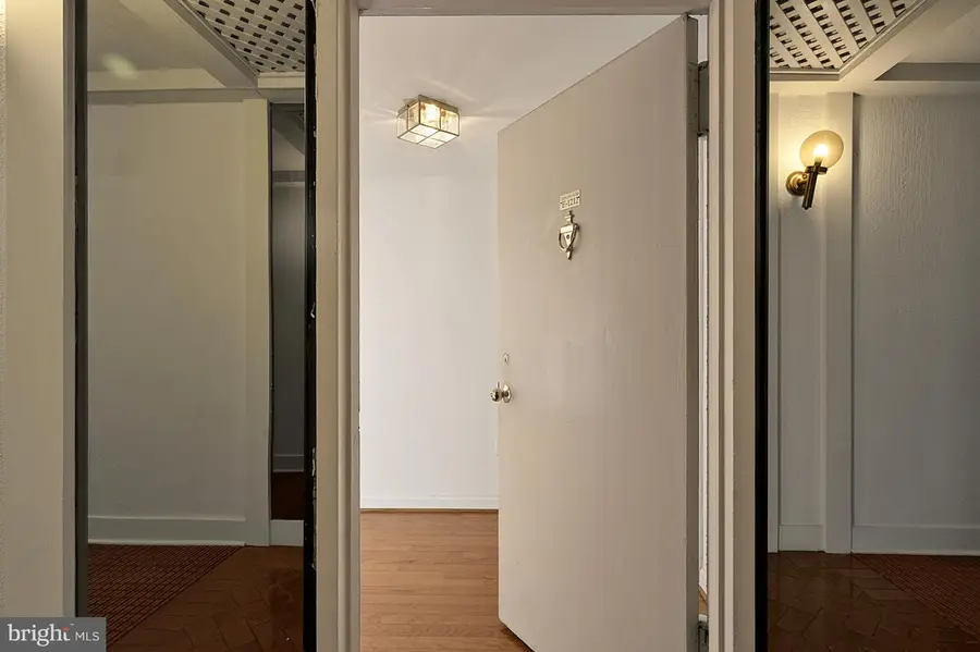 1021 Arlington Blvd #1212, Arlington, VA 22209 - #2