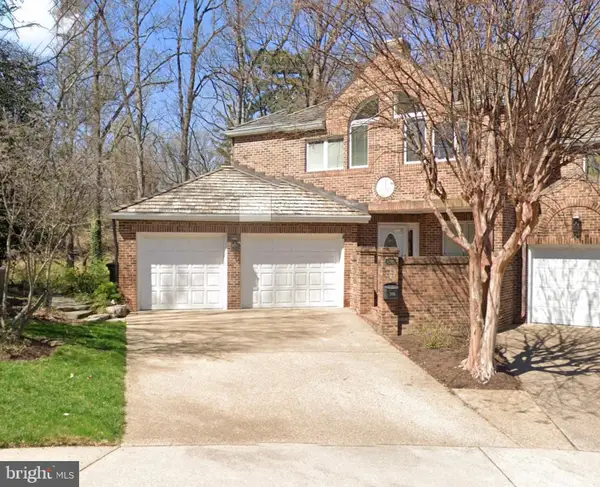 2481 N Wakefield Ct N, ARLINGTON, VA 22207