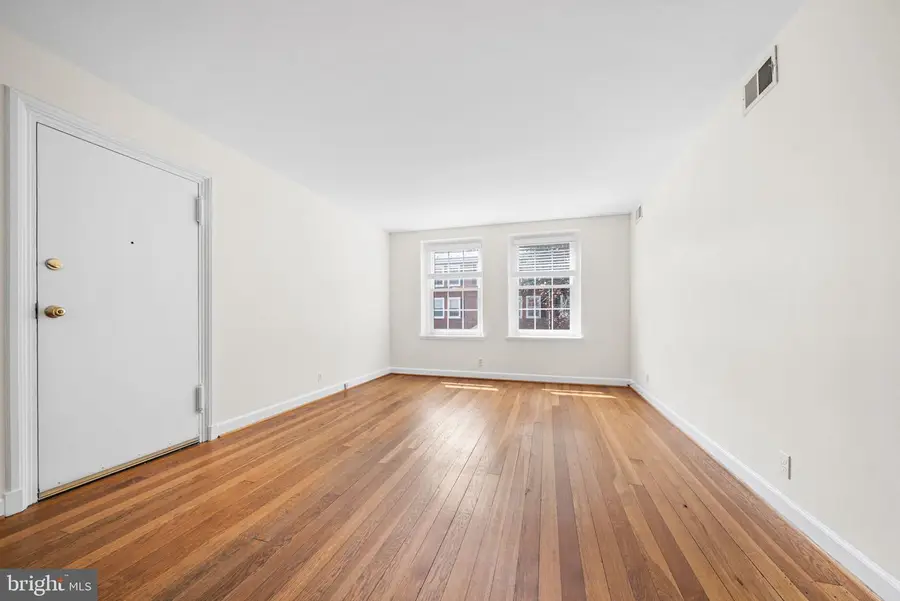 2916 S Buchanan St #b1, Arlington, VA 22206 - #3
