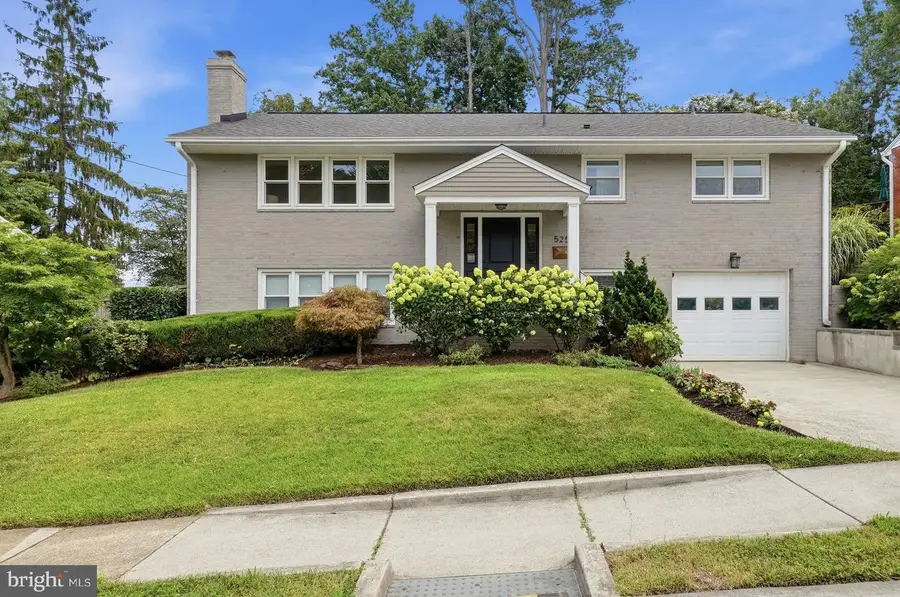 525 N Lombardy St N, Arlington, VA 22203 - #2