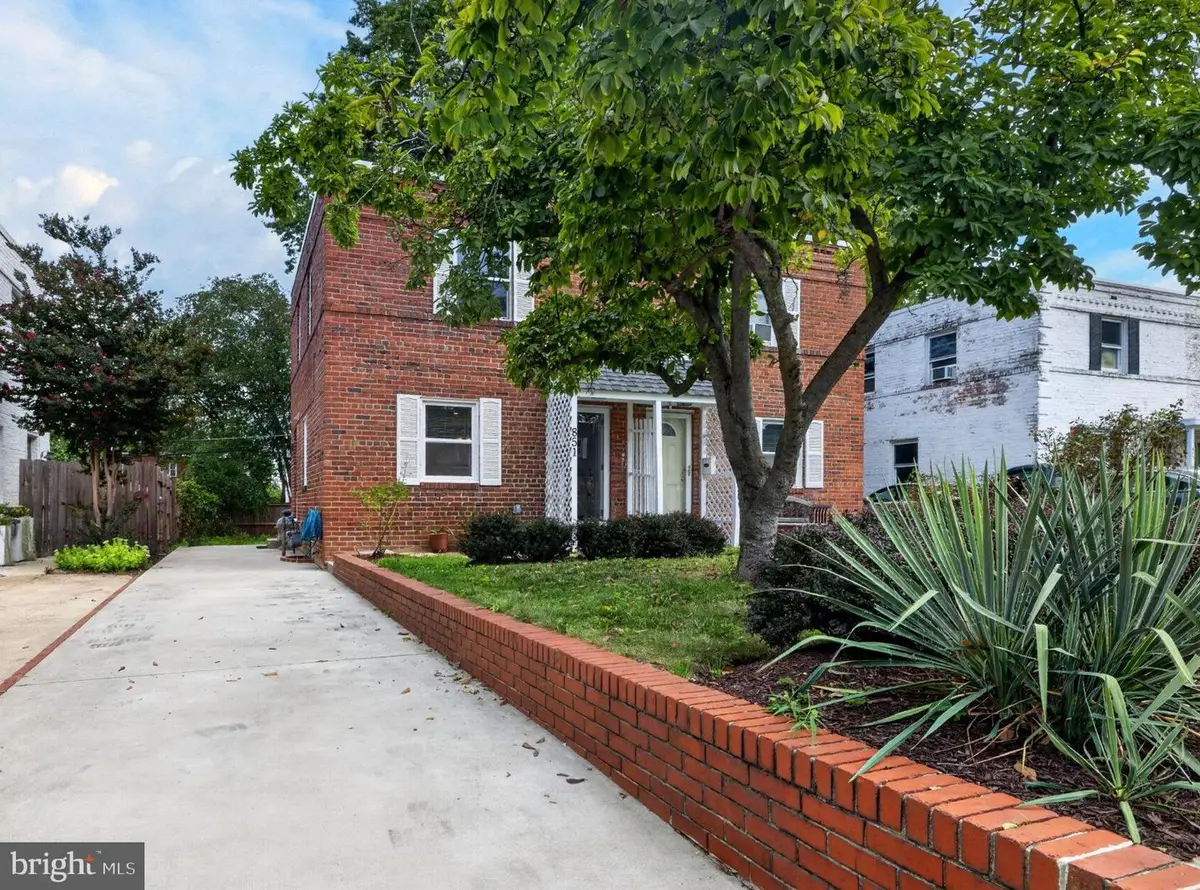 851 S Ivy St, Arlington, VA 22204 - #1