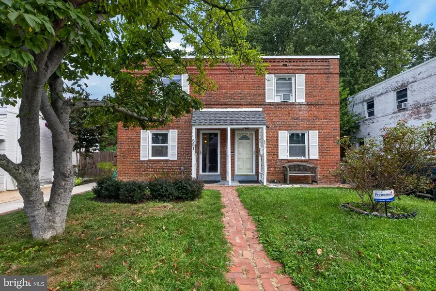 851 S Ivy St, Arlington, VA 22204 - #2