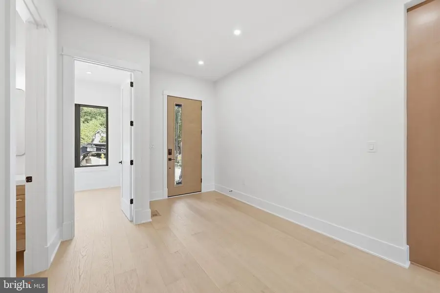 840 N Burlington St, Arlington, VA 22203 - #2