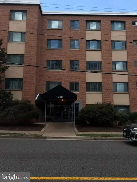 1200 S Arlington Ridge Rd #403, Arlington, VA 22202 - #1