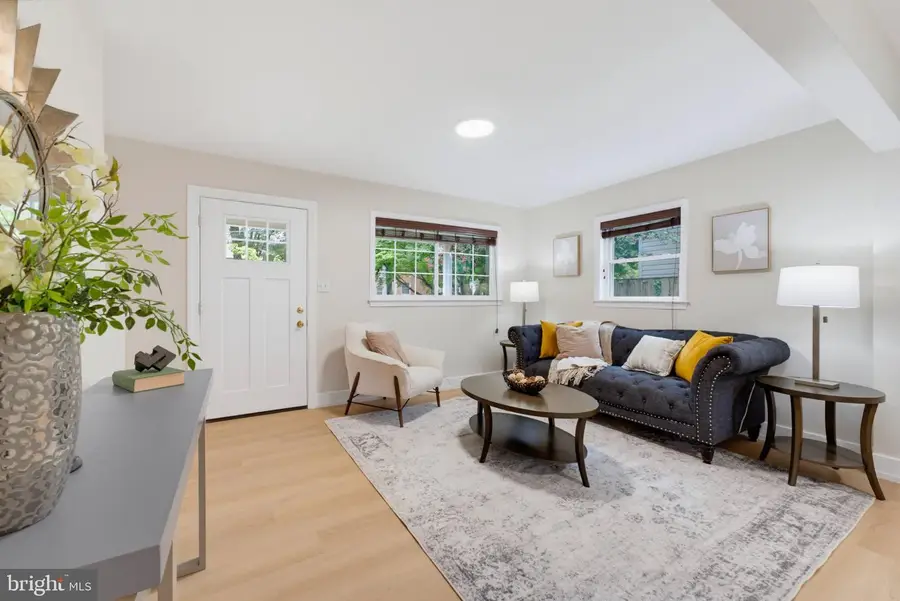 5209 19th St N, Arlington, VA 22207 - #3