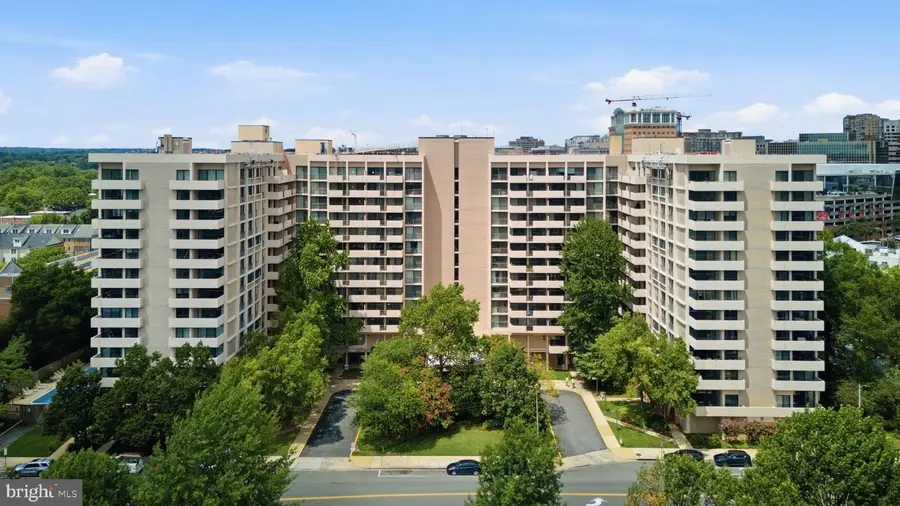 4141 N Henderson Rd #1026, Arlington, VA 22203 - #2