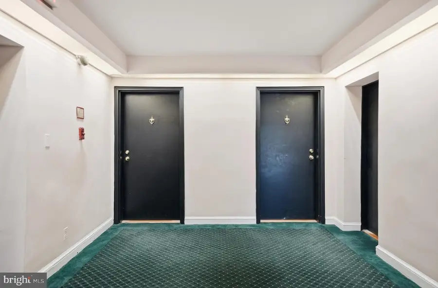 26 S Old Glebe Rd #203-b, Arlington, VA 22204 - #2