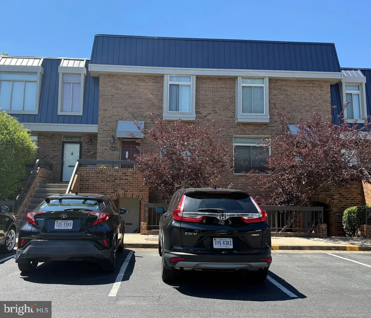 1605 S Hayes St #1, Arlington, VA 22202 - #1