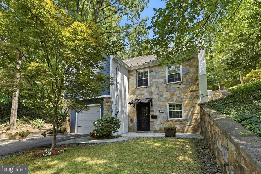 2617 S Arlington Ridge Rd, Arlington, VA 22202 - #3