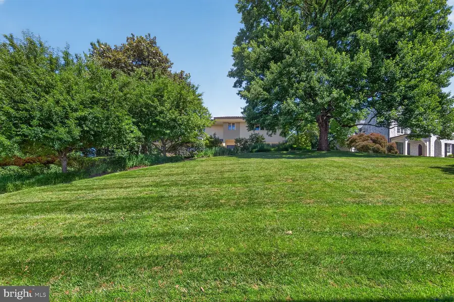 2604 N Nelson, Arlington, VA 22207 - #2