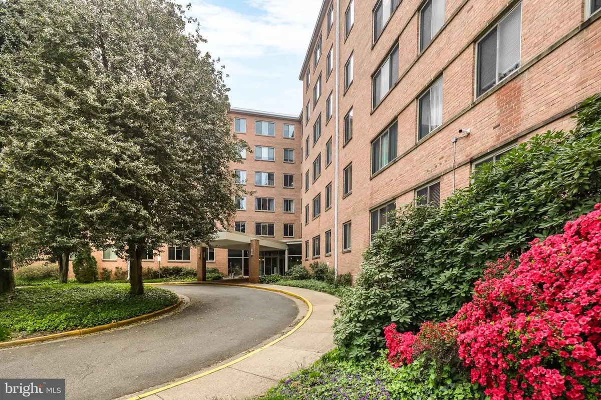 3000 Spout Run Pkwy #d208, Arlington, VA 22201 - #1