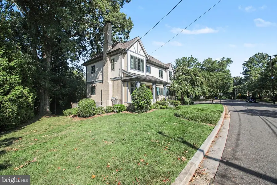 2636 N Marcey Rd, Arlington, VA 22207 - #3