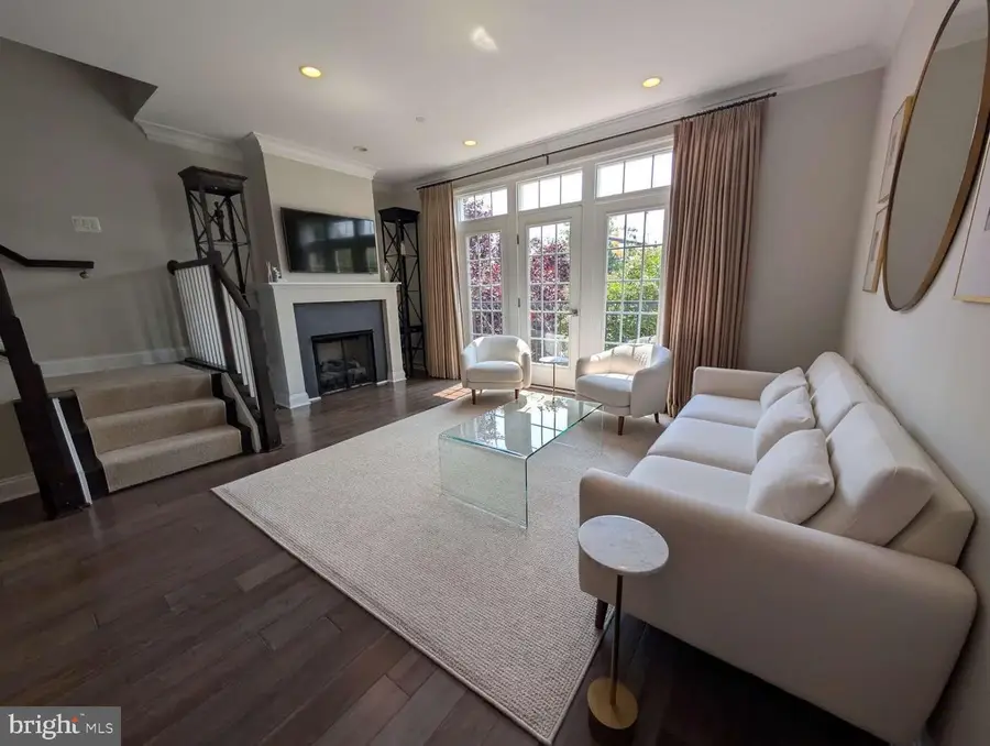 4515 Wilson Blvd, Arlington, VA 22203 - #3