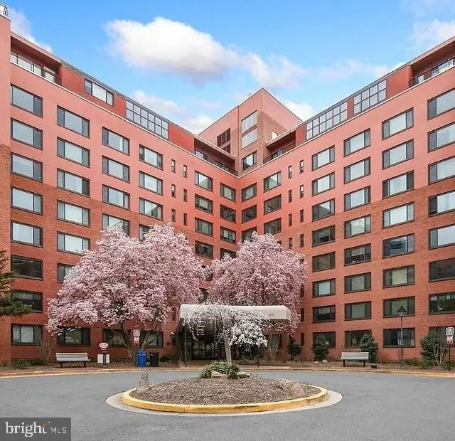 1021 Arlington Blvd #905, Arlington, VA 22209 - #1