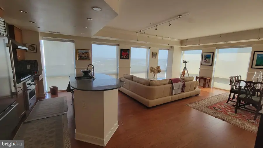 1111 19th St N #2402, Arlington, VA 22209 - #2