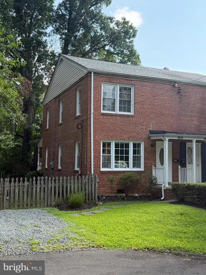 1013 S Buchanan St, Arlington, VA 22204 - #1