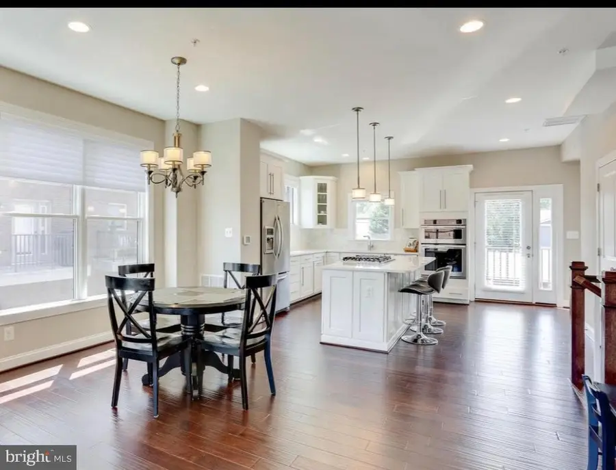 2810 11th St S #t001, Arlington, VA 22204 - #3