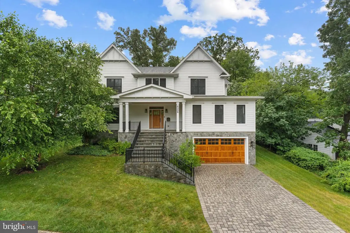 4306 40th St N, Arlington, VA 22207 - #1