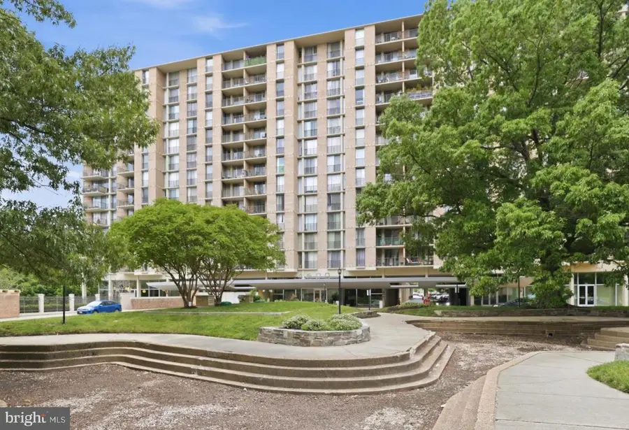 4600 S Four Mile Run Dr #1042, Arlington, VA 22204 - #2
