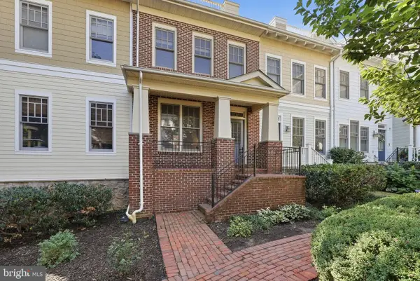 1230 N Danville St, ARLINGTON, VA 22201