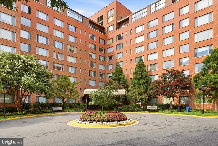 1111 Arlington Blvd #1003, Arlington, VA 22209 - #2