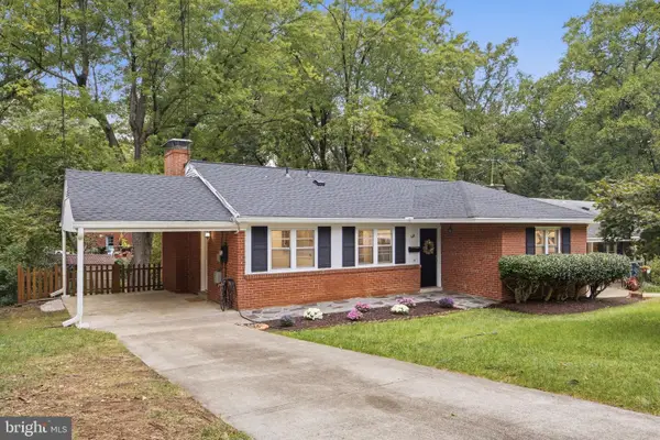 668 S Illinois St, ARLINGTON, VA 22204