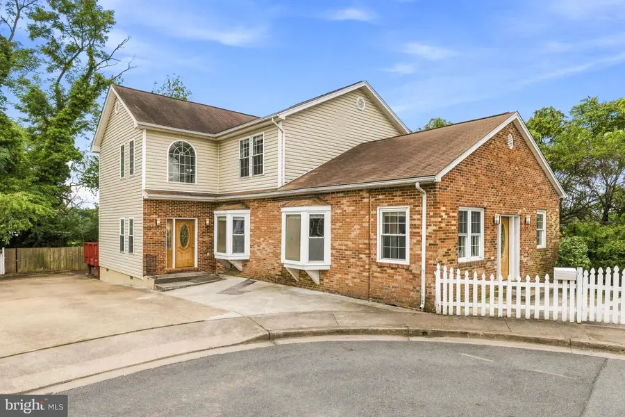 1728 14th St S, Arlington, VA 22204 - #2