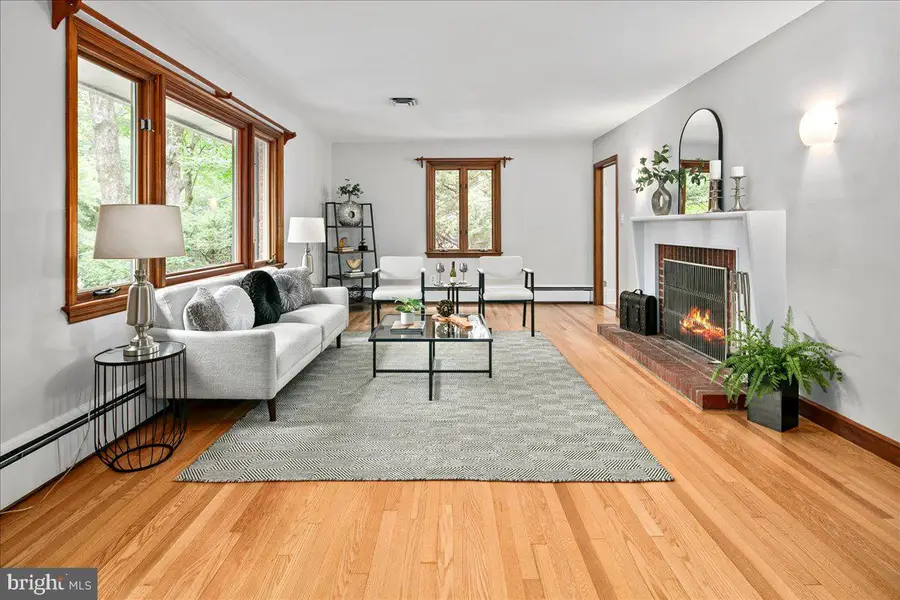 2425 N Taylor St, Arlington, VA 22207 - #3